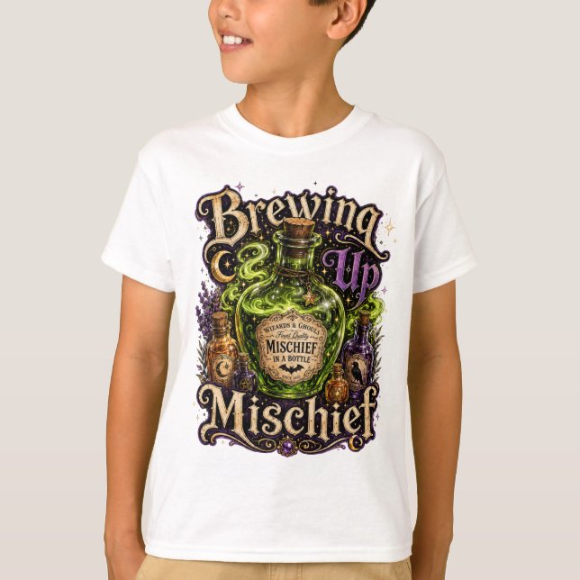 Camiseta “Preparando travesuras” (Anverso)