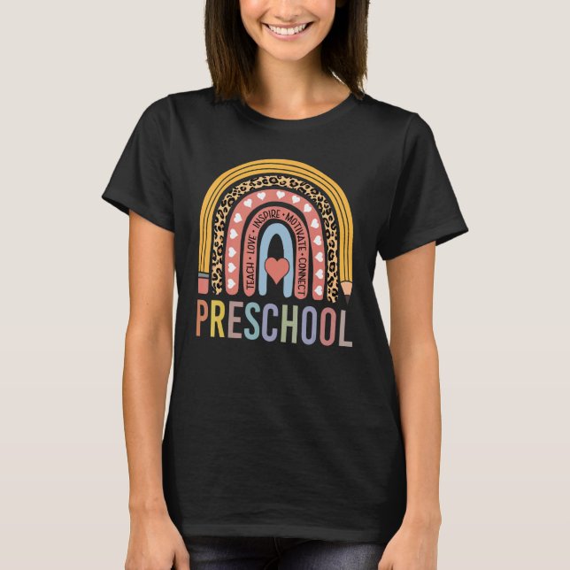 Camiseta Preschool Teacher Leopard Print Cute Women Rainbow (Anverso)