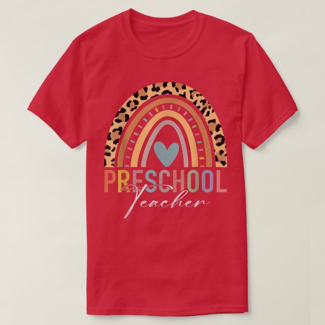 Camiseta Preschool Teacher Teach PreK Boho Rainbow Leopard  (Diseño del anverso)