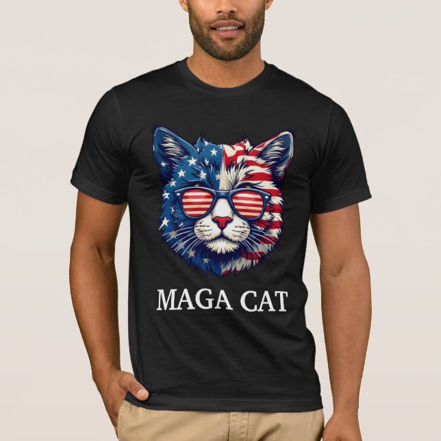 Camiseta Presidente del Gato MAGA Trump Bandera Estadounide (Anverso)