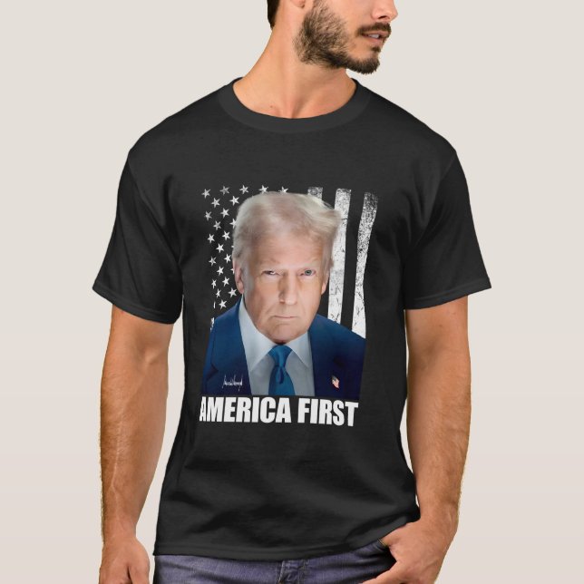 Camiseta Presidente Donald Trump Bandera de Estados Unidos  (Anverso)