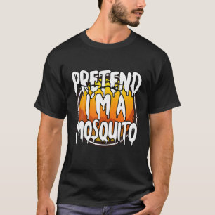 Camiseta Pretende que soy un tonto holgazán de Halloween
