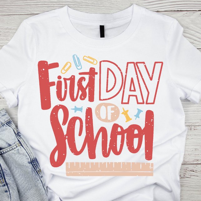 Camiseta Primer día de clases (Subido por el creador)