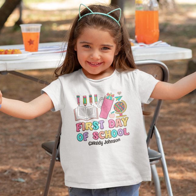 Camiseta Primer día de escuela colorido retro (Subido por el creador)