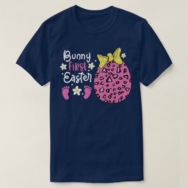 Camiseta Primer este de conejito de embarazo de Eggs Leopar (Diseño del anverso)