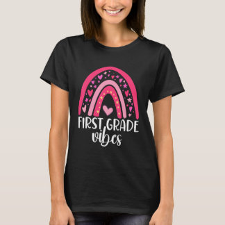 Camiseta Primer grado Vibes arcoiris de vuelta a la escuela