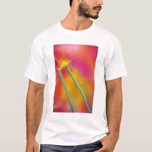 Camiseta Primer plano del envés de la flor de tulipán,