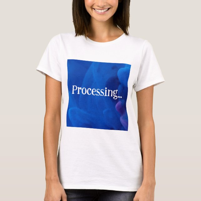 Camiseta Procesando en fondo azul (Anverso)