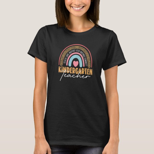Camiseta Profesor de guardería Leopard Rainbow Teacher (Anverso)