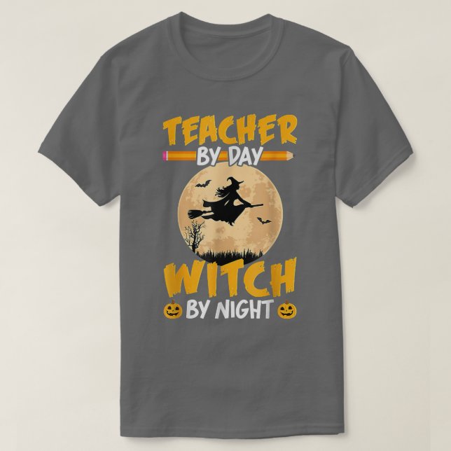 Camiseta Profesor De Halloween Por Día Bruja Por Bombeo De  (Diseño del anverso)