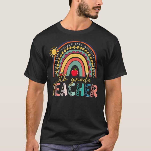 Camiseta Profesor de quinto grado del leopardo arcoiris de  (Anverso)
