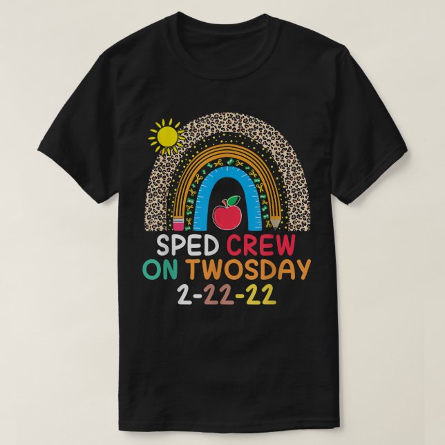 Camiseta Profesora de Educación Especial SPED Crew Rainbow  (Diseño del anverso)