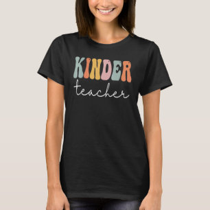 Camiseta Profesora de Kinder Retro Groovy Mujeres felices p