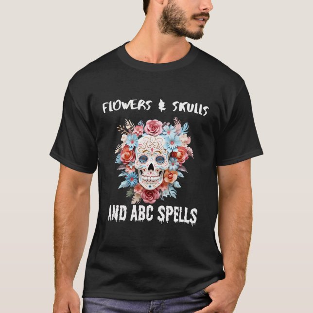 Camiseta Profesora Halloween Flores Skulls Y Abc Ordena Gr (Anverso)