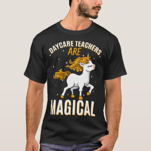 Camiseta Profesores de guarderías son mágicos profesionales