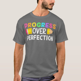 Camiseta Progreso motivacional sobre la perfección de vuelt