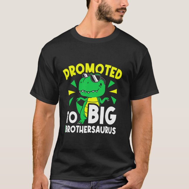 Camiseta PROMOCIONADO A Big BROTHERSAURUS Big Brother Dinos (Anverso)