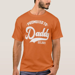 Camiseta Promocionado a Daddy 2023 Gender Reveal Pregnancy