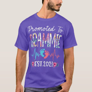 Camiseta Promocionado a Grammie 2023 Día de la Madre Navida