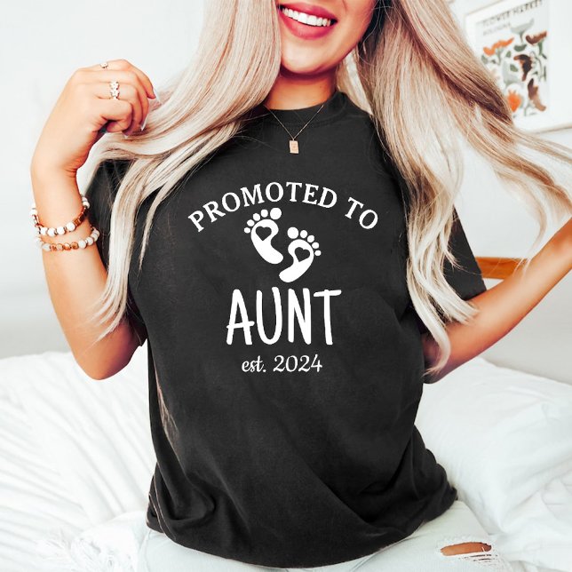 Camiseta Promocionado a la tía / Revelación de embarazo neg (Promoted to Aunt / Pregnancy Reveal Black T-Shirt)