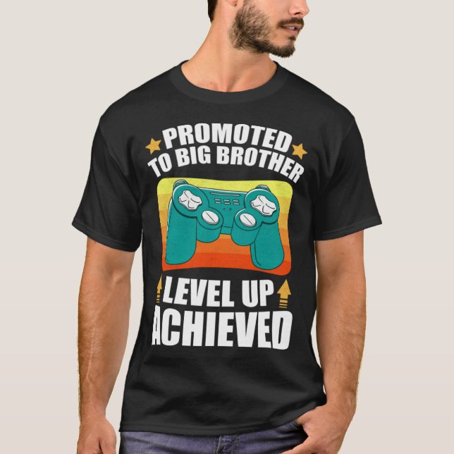 Camiseta Promoted To Big Brother Level Up Achieved Gamer Bi (Anverso)