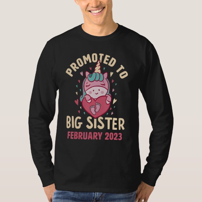 Camiseta Promoted to Big Sister February 2023 Unicorn Heart (Anverso)