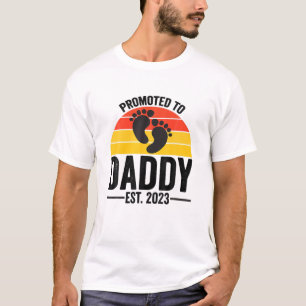 Camiseta Promoted To Daddy Est 2023 Fun Pregnancy Announcem