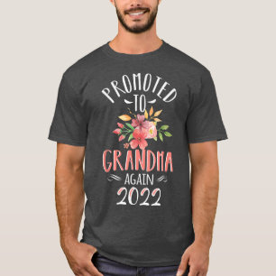 Camiseta Promoted To Grandma Again 2022 Pregnancy Announcem