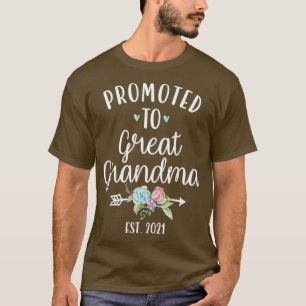 Camiseta Promoted To Great Grandma 2021 Pregnancy Reveal