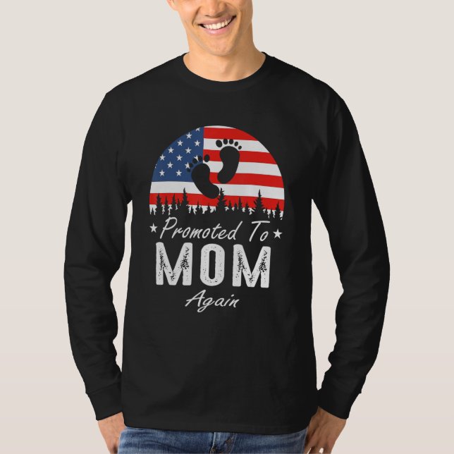 Camiseta Promoted To Mom Again 2024 US Flag Father's Day (Anverso)