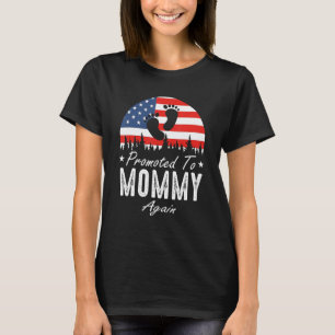 Camiseta Promovido a mamá de nuevo 2024 Día del Padre de la