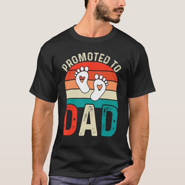 Camiseta Promovido a papá por el Día del Primer Padre con l (Anverso)