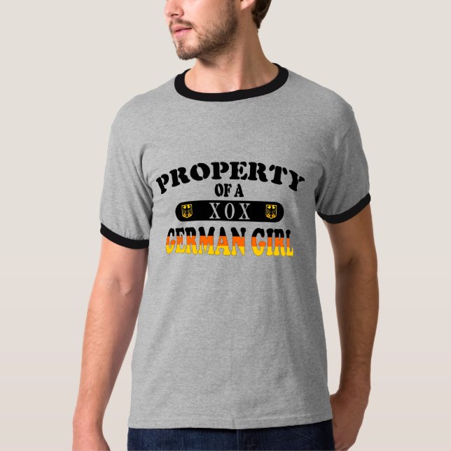 Camiseta Propiedad de un chica alemán (Anverso)