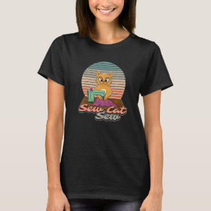Camiseta Propietario de un gato masticando ropa de gatito a