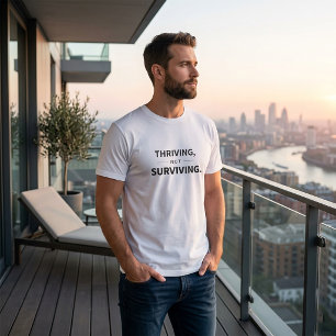 Camiseta Prosperando No Sobreviviendo Cita Estética Minimal
