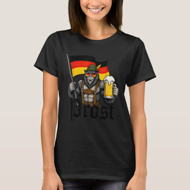 Camiseta Prost Bigfoot Drinking Beer Lederhosen German  (Anverso)