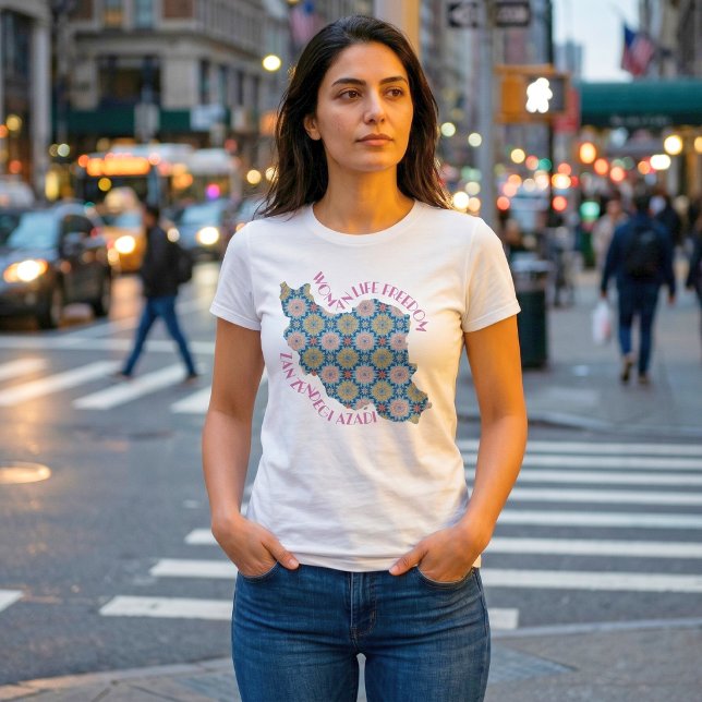 Camiseta Protesta Mujer Vida Libertad | Flores Rosas (Woman Life Freedom Protest | Flowers Pink T-Shirt)