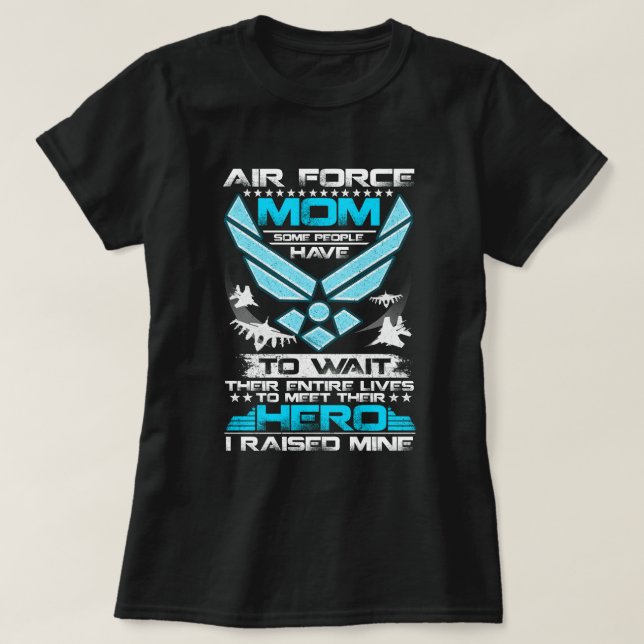 Camiseta Proud Air Force Mom US Heart Military Mothers Day (Diseño del anverso)