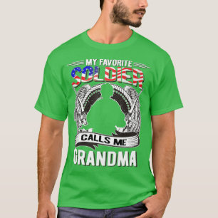 Camiseta Proud Armys Grandma  Military Pride (41) 