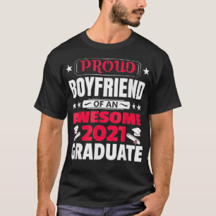 Camiseta Proud Boyfriend of an Awesome 2021 Graduate Gradua