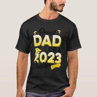 Camiseta Proud Dad Of A 2023 Senior  Graduation
