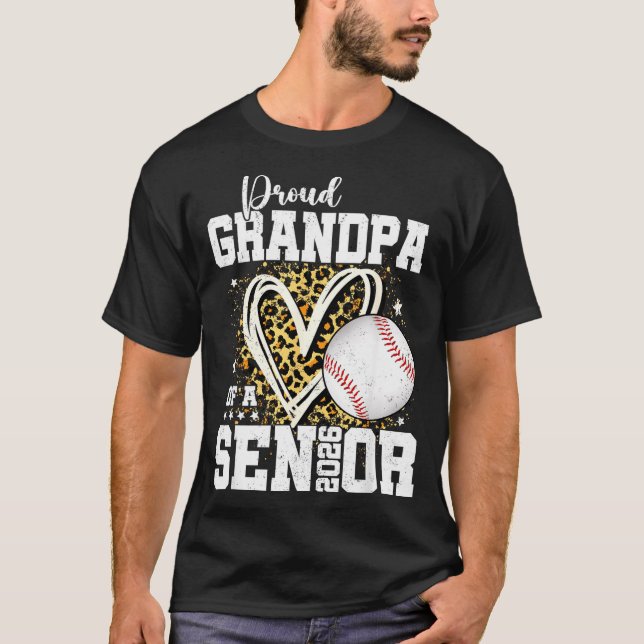 Camiseta Proud Grandpa Of A 2026 Senior Baseball Graduation (Anverso)