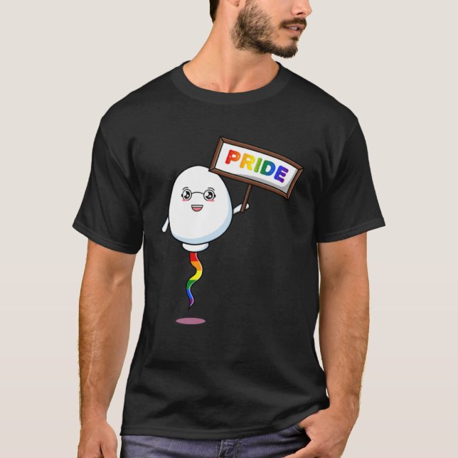 Camiseta Proud LGBT Queer Cute pride shield hold by Rainbow (Anverso)