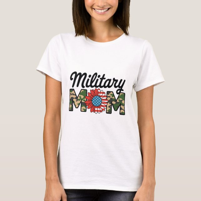 Camiseta Proud Military Mom Camo and American Flag Design (Anverso)
