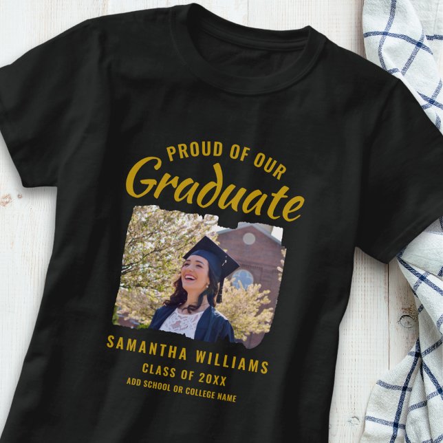 Camiseta Proud Of Our Graduate 2026 Photo Graduation Black (Subido por el creador)