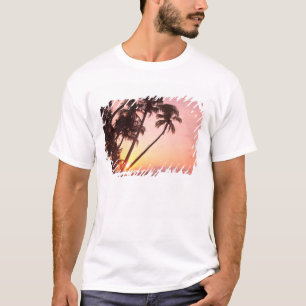 Camiseta Pueblo de Lewolin, Isla Illi Api, Selat Boleng