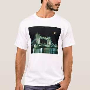Camiseta Puente de la Torre por la Noche, Londres, Inglater