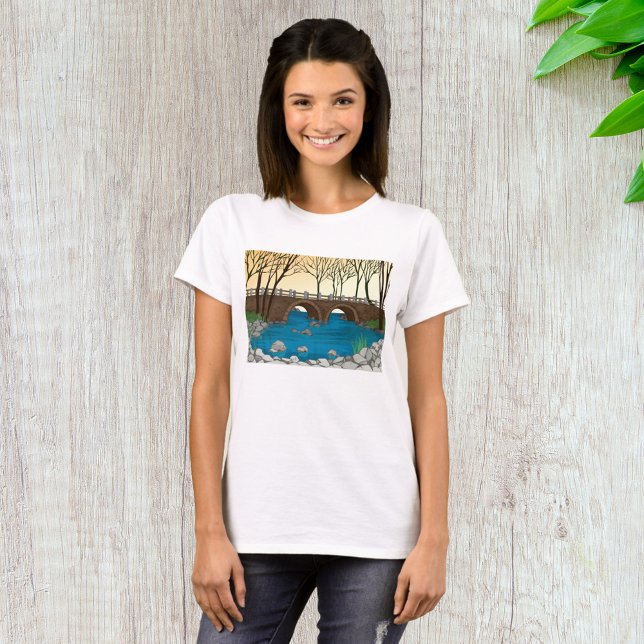 Camiseta Puente de piedra rústico sobre el paisaje natural  (Subido por el creador)