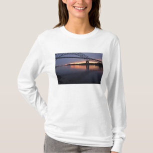 Camiseta Puente Sagamor sobre el canal de Cape Cod, 2