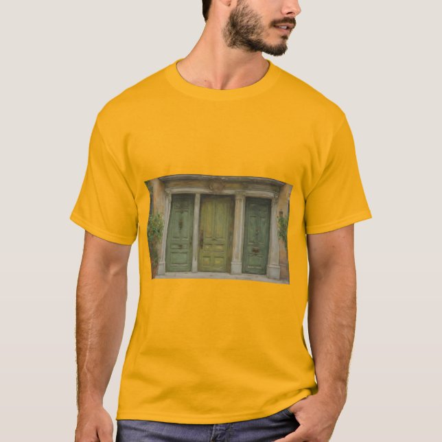 Camiseta Puerta Extraña Verde (Anverso)